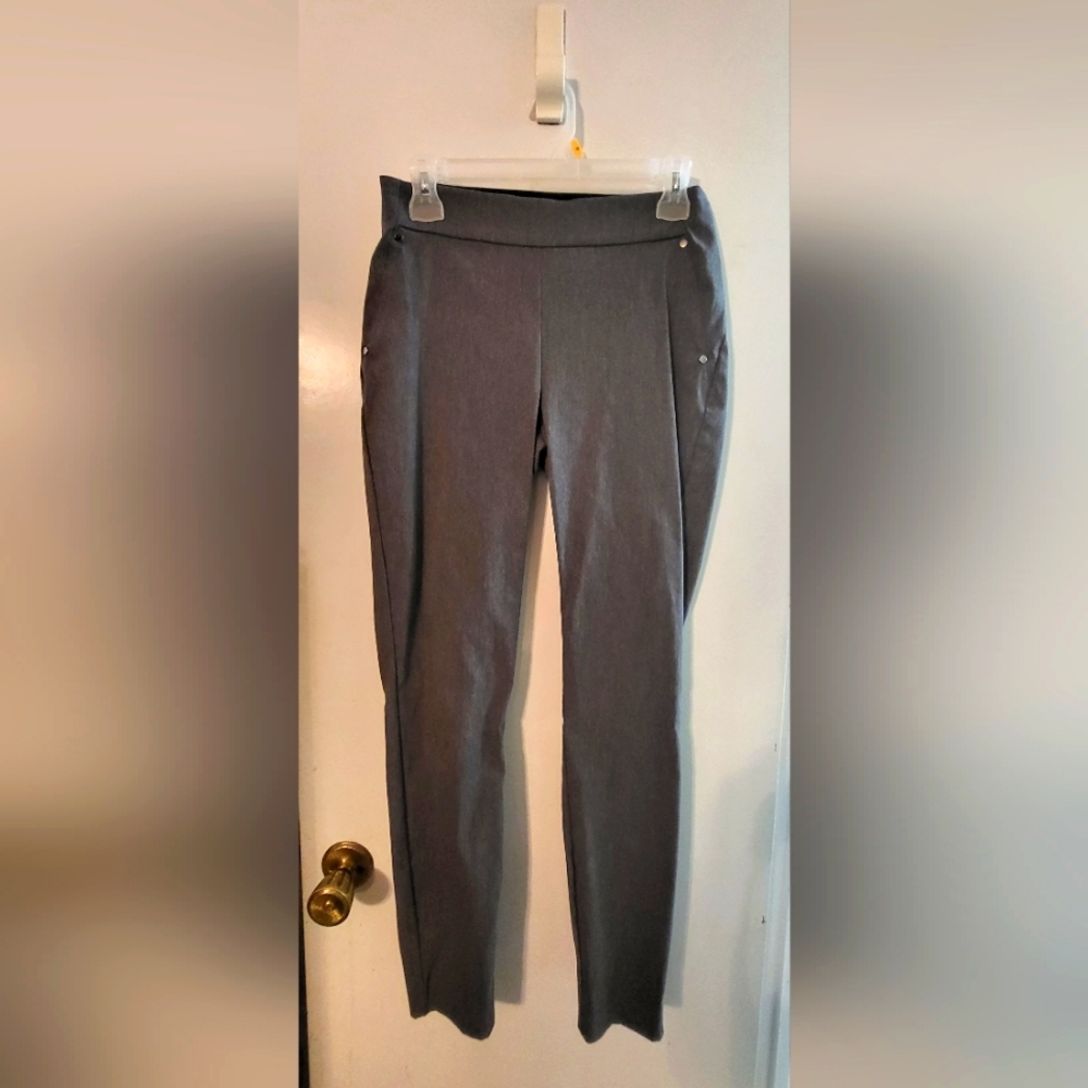 NWOT Maurices Ladies pants, size S, Gray
